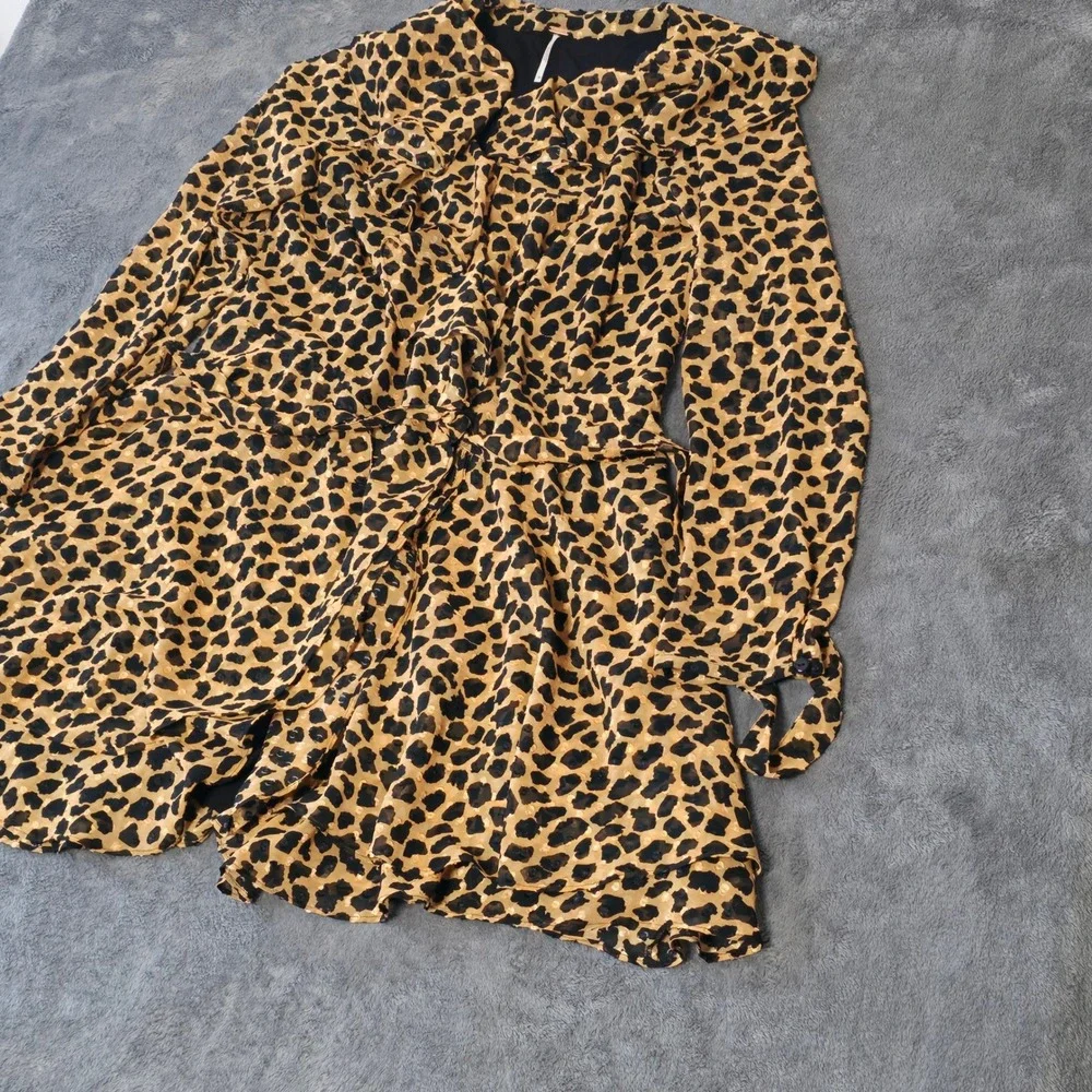 Free People Leopard Print Long Sleeve Mini Wrap‎ Dress Ruffle Hem V-Neck Burnout